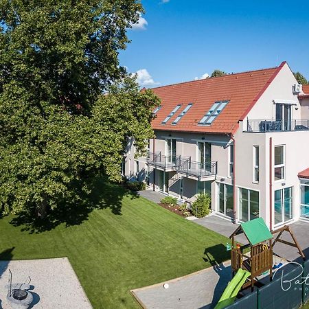 Fresh Garden Apartments Шиофок Экстерьер фото